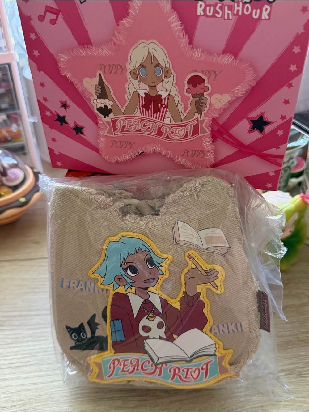 Pop Mart Peach Riot Rush Hour Frankie Tutor Mini Bag Blind Box